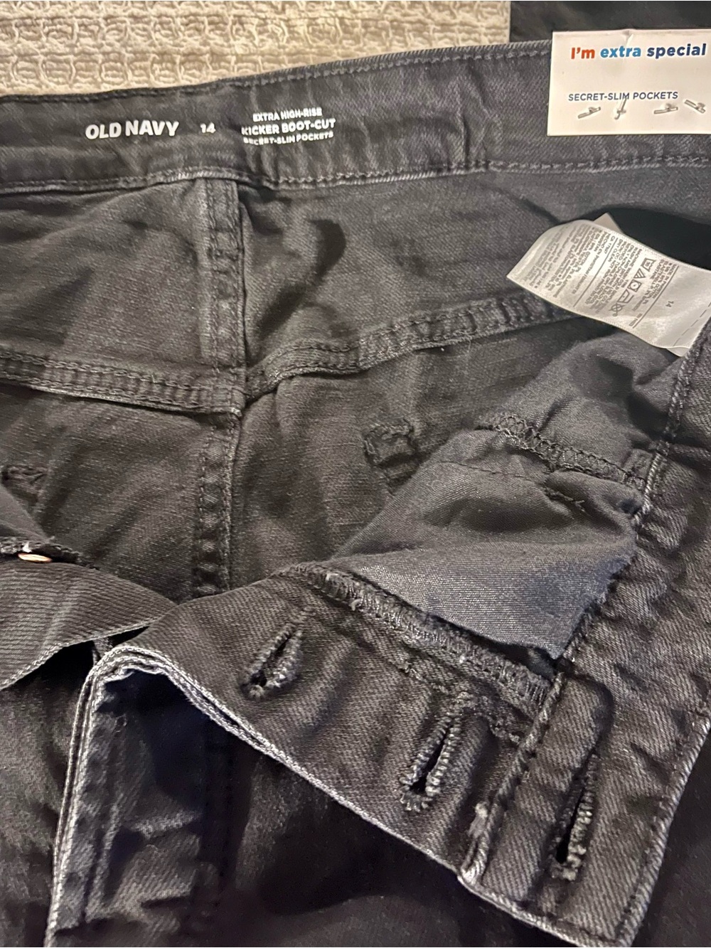 Old Navy Black Women’s Kicker Boot-Cut Jeans